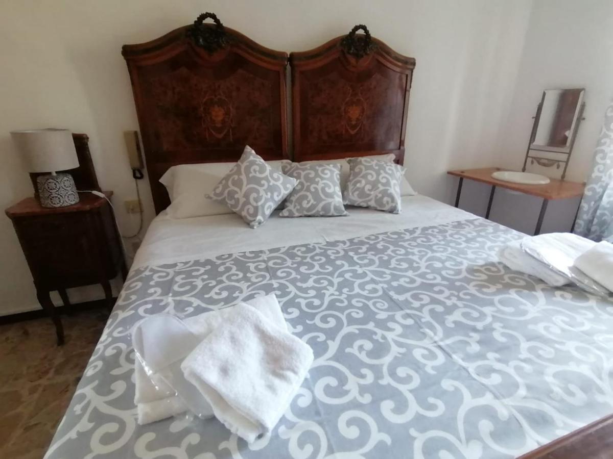 Hotel Fiore & Fiocchi Podenzano Luaran gambar